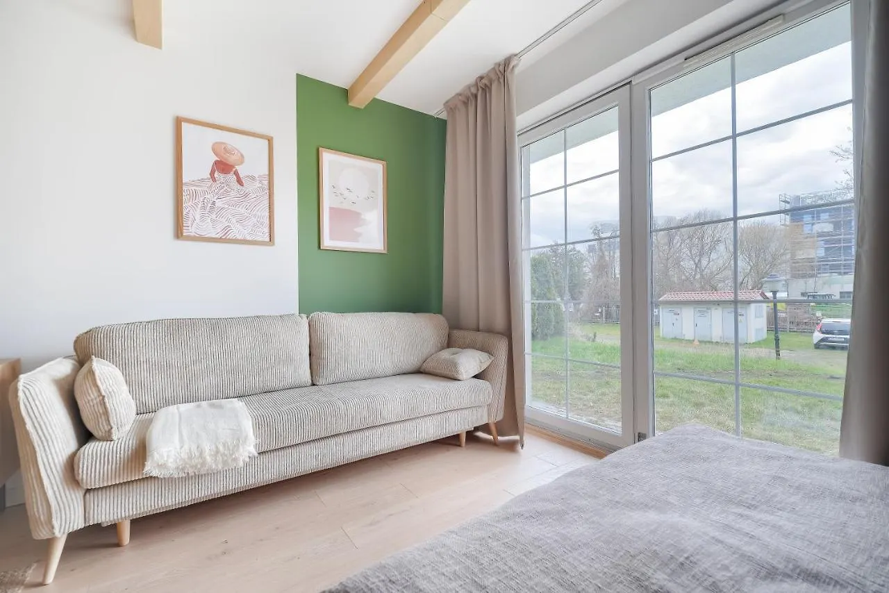 Apartamenty 4 Pory Roku- 200M Plaza, Prywatny Parking Sopot 0*,  Poland